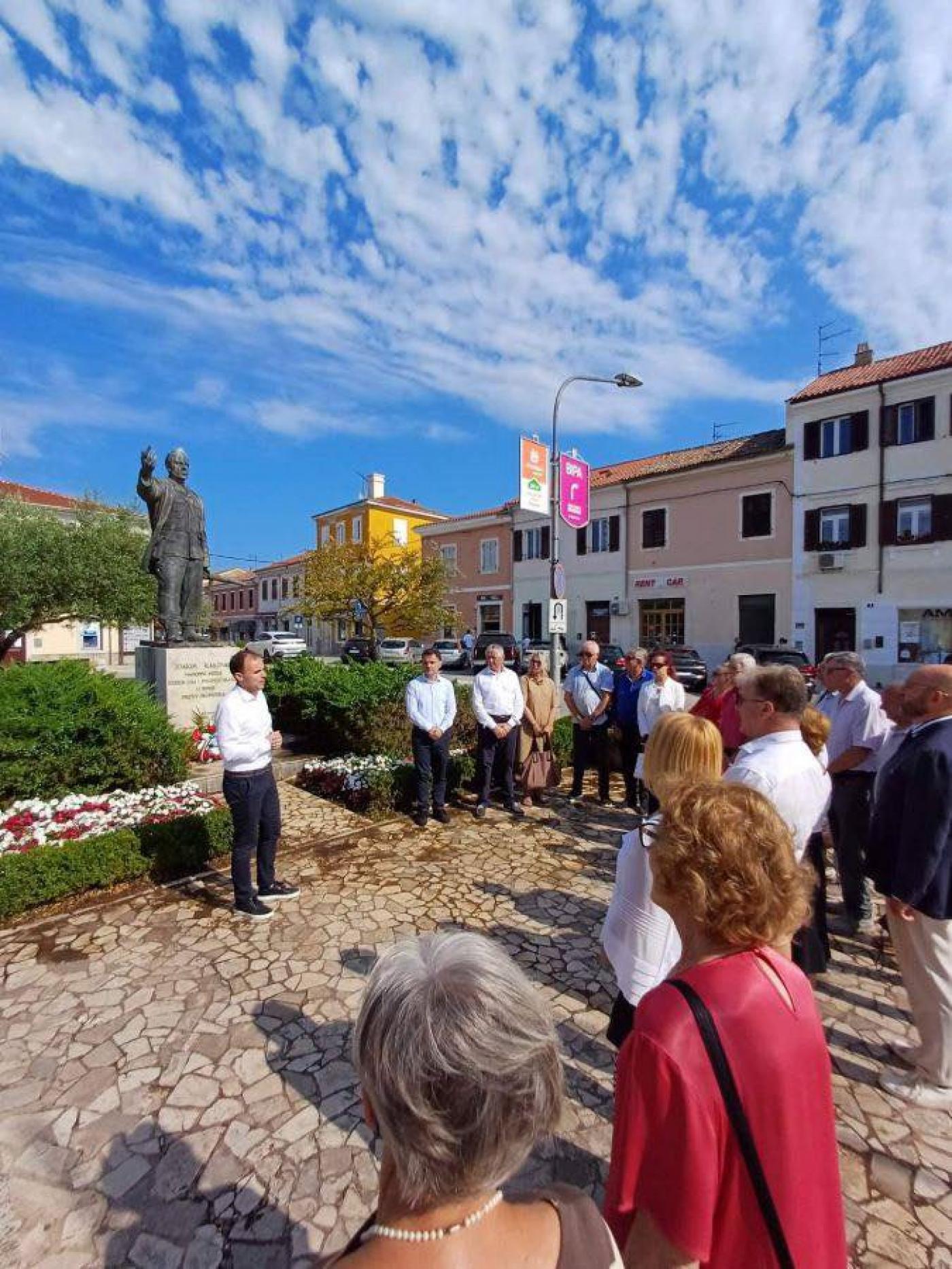 POREČ položeni vijenci povodom Dana antifašističke borbe