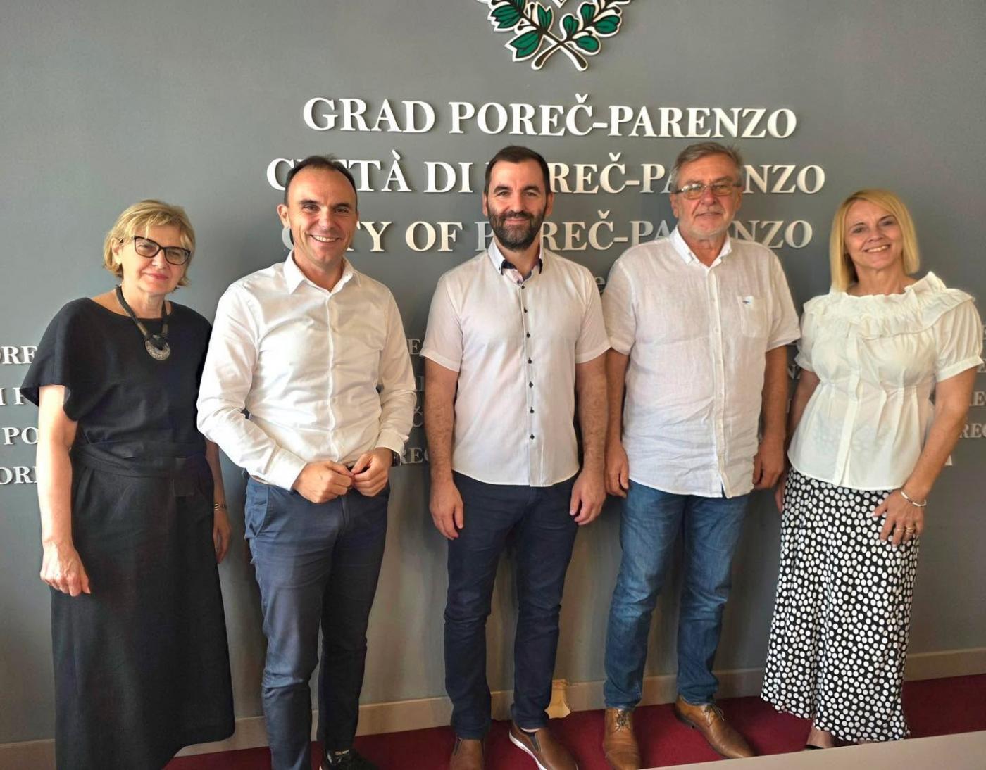 Nakon gotovo tri desetljeća, ravnatelj SŠ Mate Balote Poreč Krešimir Bronić odlazi u mirovinu