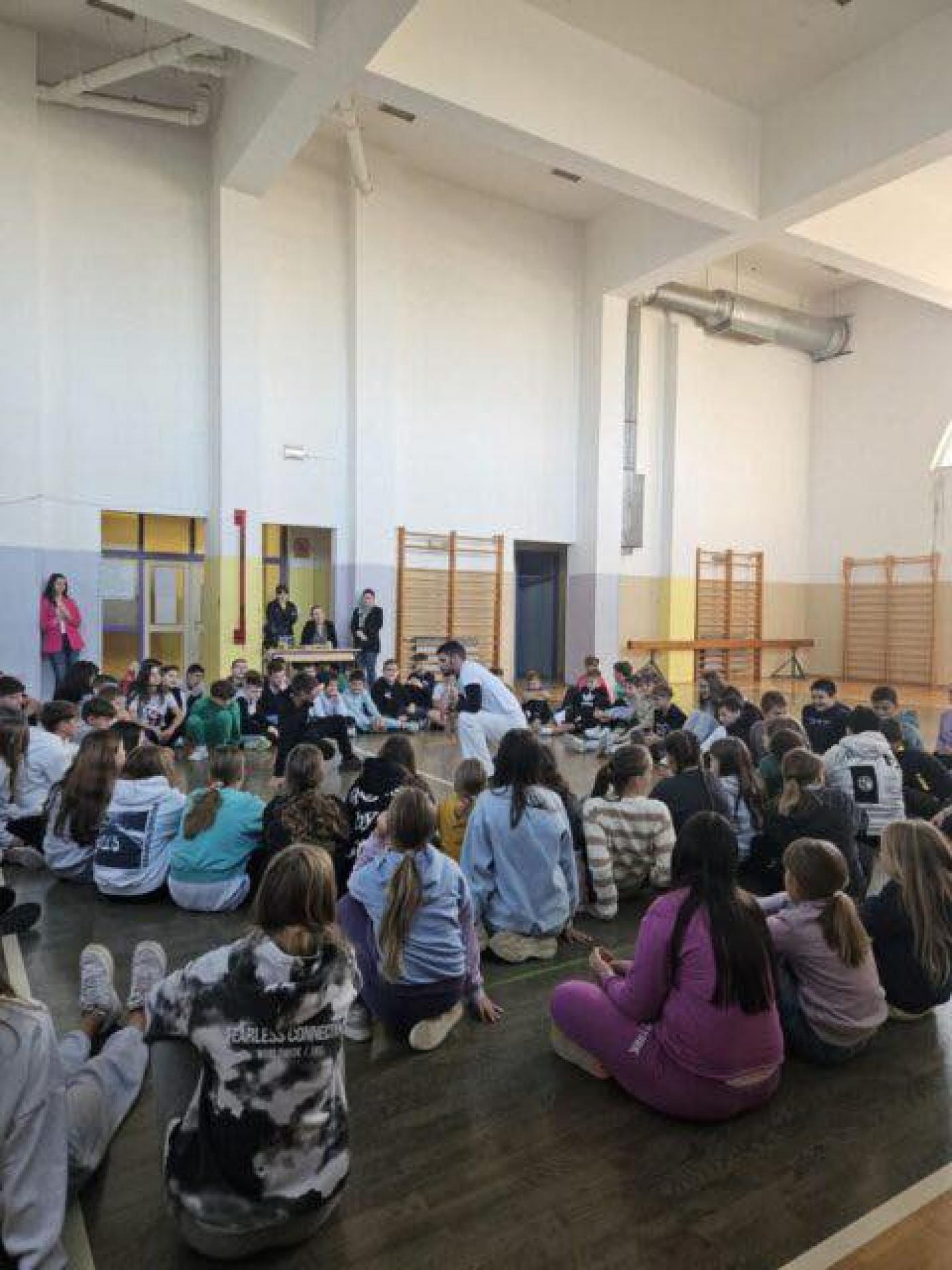 Egzotični ritam u OŠ tar-Vabriga: Capoeira osvojila učenike