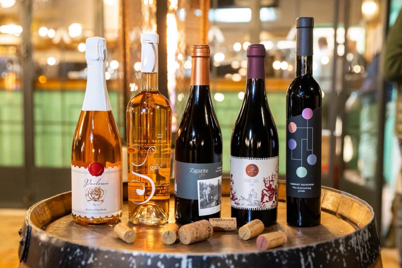 Cabernet Sauvignon & plava riba, s ljubavlju Održana četvrta večera ciklusa u restoranu Bookon u Funtani