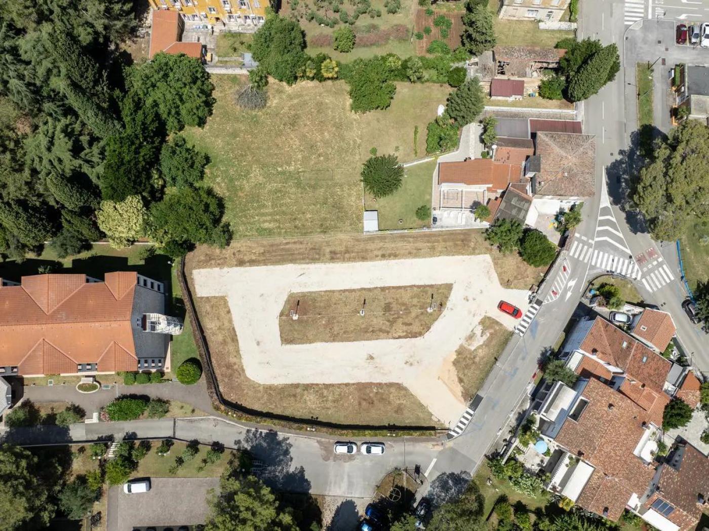 Obavijest o privremenom zatvaranju alternativnog parkirališta Rade Končara