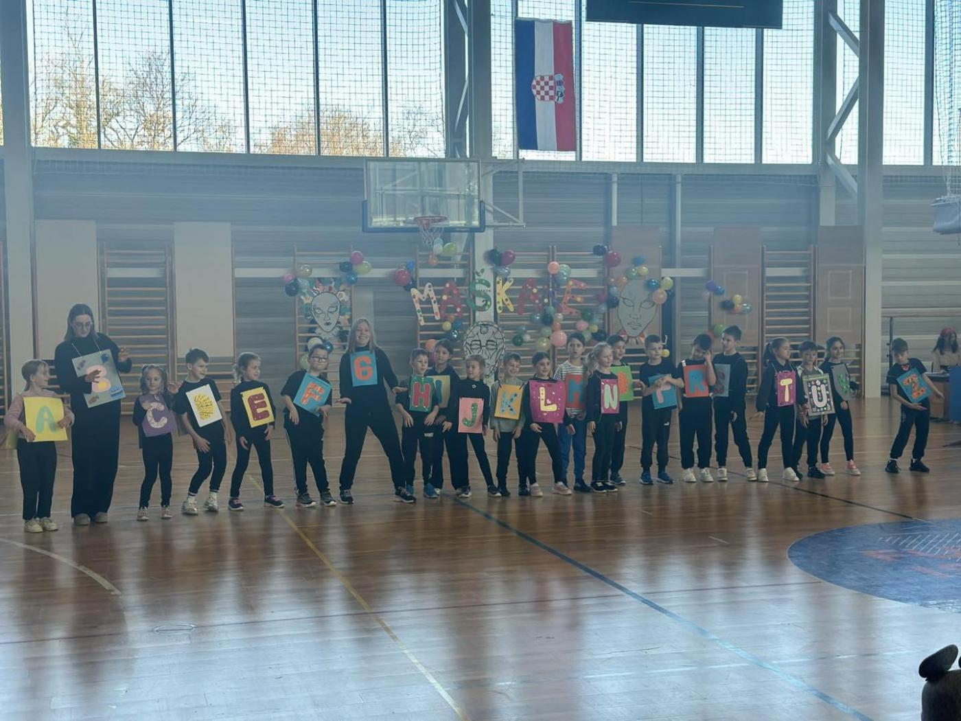 Maškarani dan u OŠ Finida