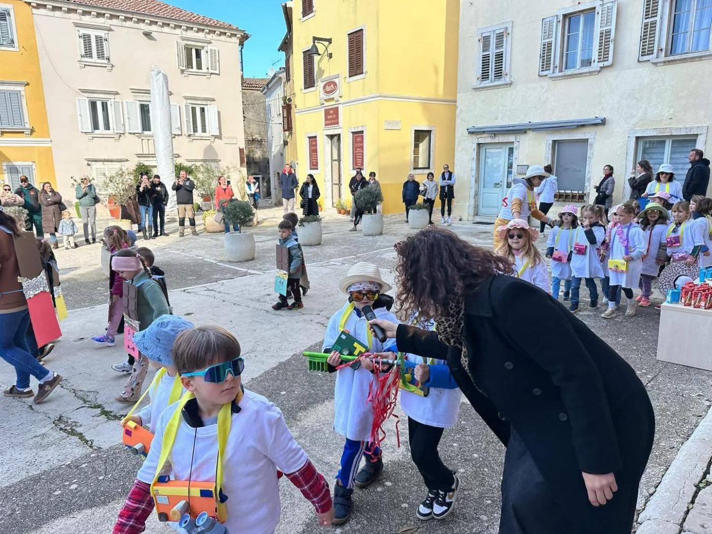 Male maškare vratile ključeve – završilo peto godišnje doba u Vrsaru