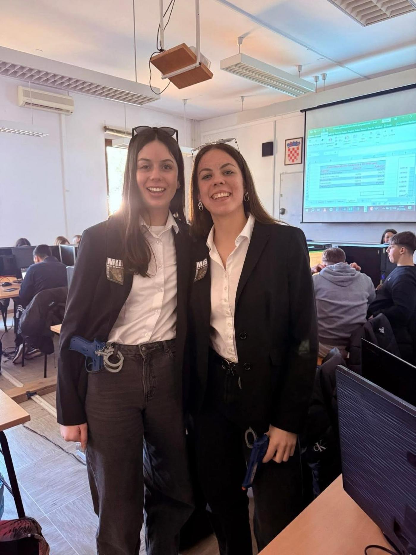 Kostimi, Smijeh i Prijateljstvo: Maškare u Antona Štifanića Poreč!