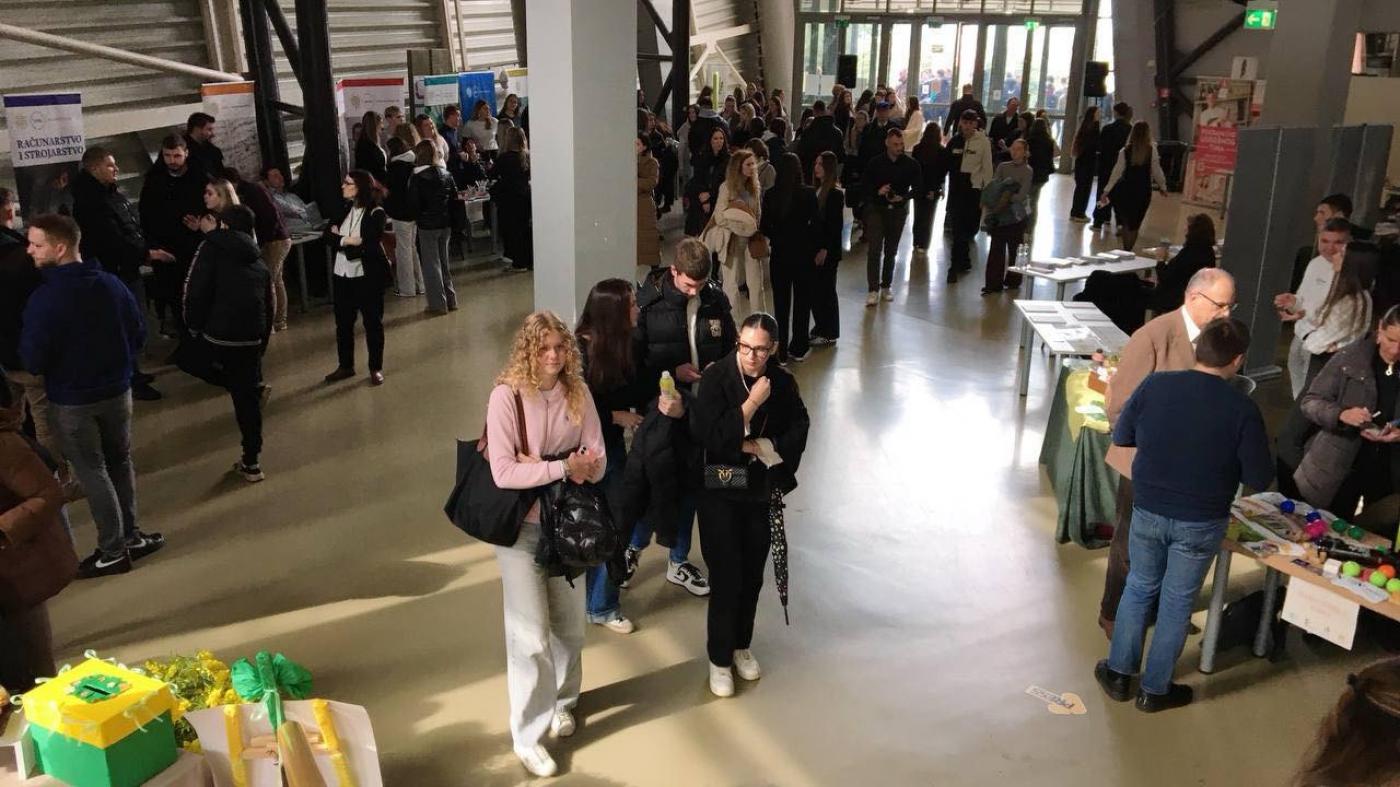 Danas je u porečkoj dvorani Žatika otvoren Sajam karijera