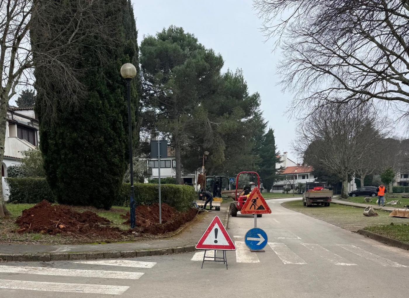 Obnavlja se javna rasvjeta u Červar Portu