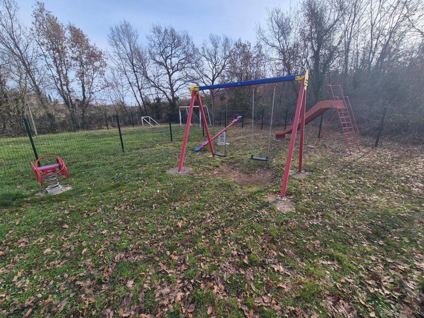 Dječje igralište u Vranjem Selu uskoro će biti znatno sigurnije i dostupno cijele godine