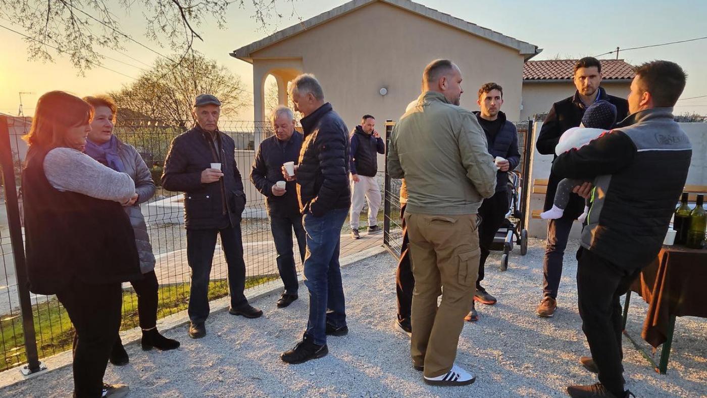 U naselju Ferenci svečano otvoreno moderno novouređeno dječje igralište