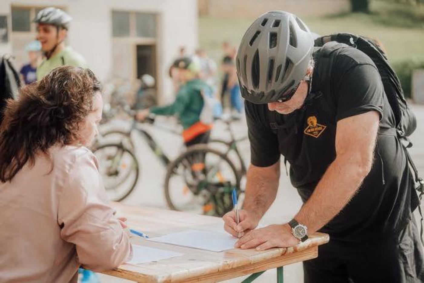 Proljetna MTB Parenzana u Vižinadi: Bicikliranje kroz prirodu i dobru atmosferu