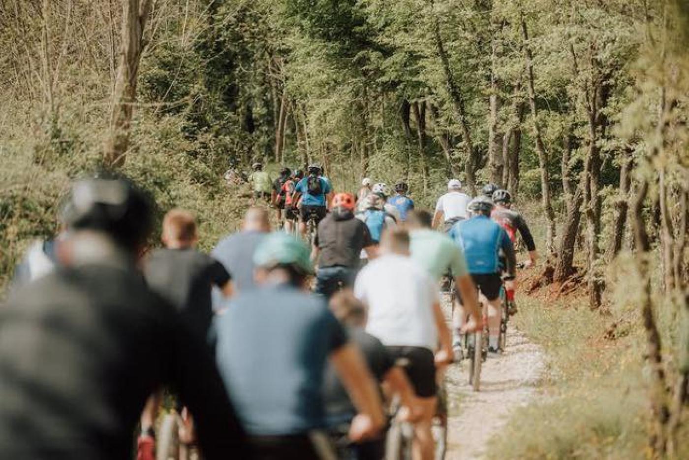 Proljetna MTB Parenzana u Vižinadi: Bicikliranje kroz prirodu i dobru atmosferu