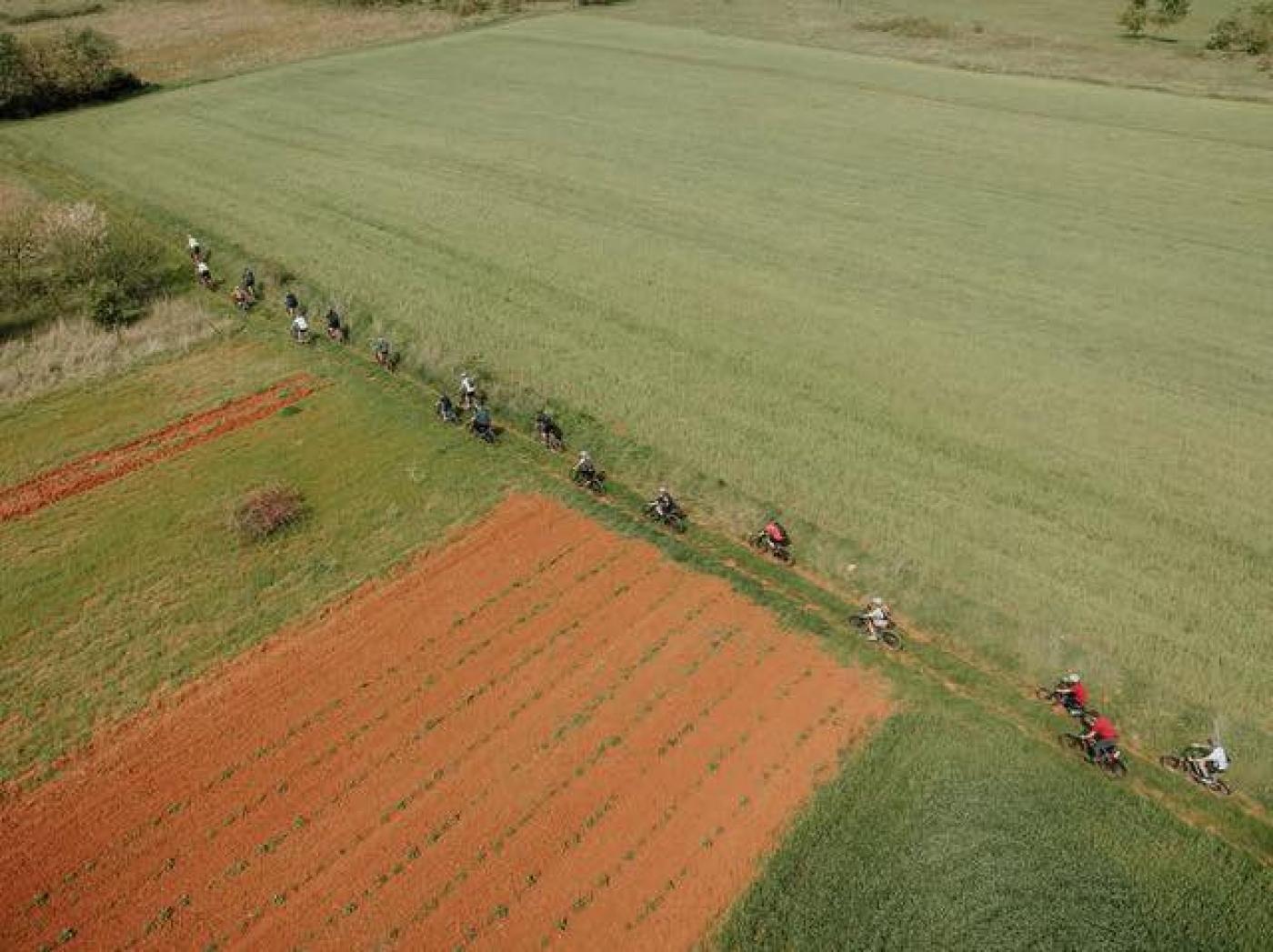 Proljetna MTB Parenzana u Vižinadi: Bicikliranje kroz prirodu i dobru atmosferu