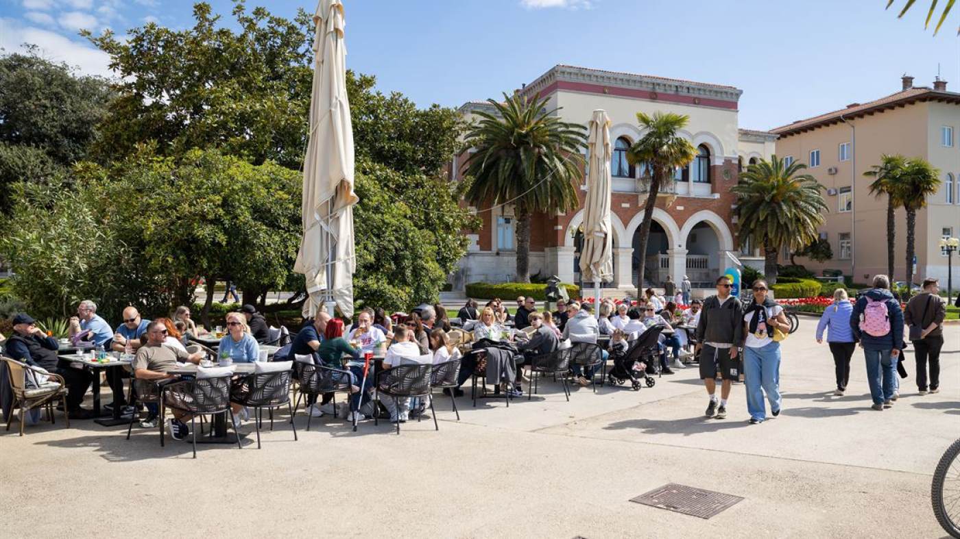 Poreč proslavio Uskrs, u gradu dnevno uživa 10.000 gostiju