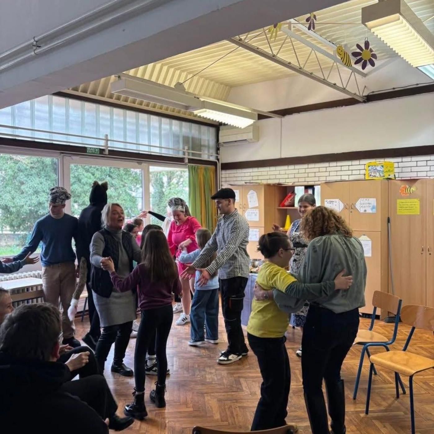 U prostorijama Osnovne škole Poreč u četvrtak 26. ožujka 2026. održan je poseban i veoma zanimljiv susret učenika Turističko-ugostiteljske škole Antona  Štifanića i učenika 4. a razreda