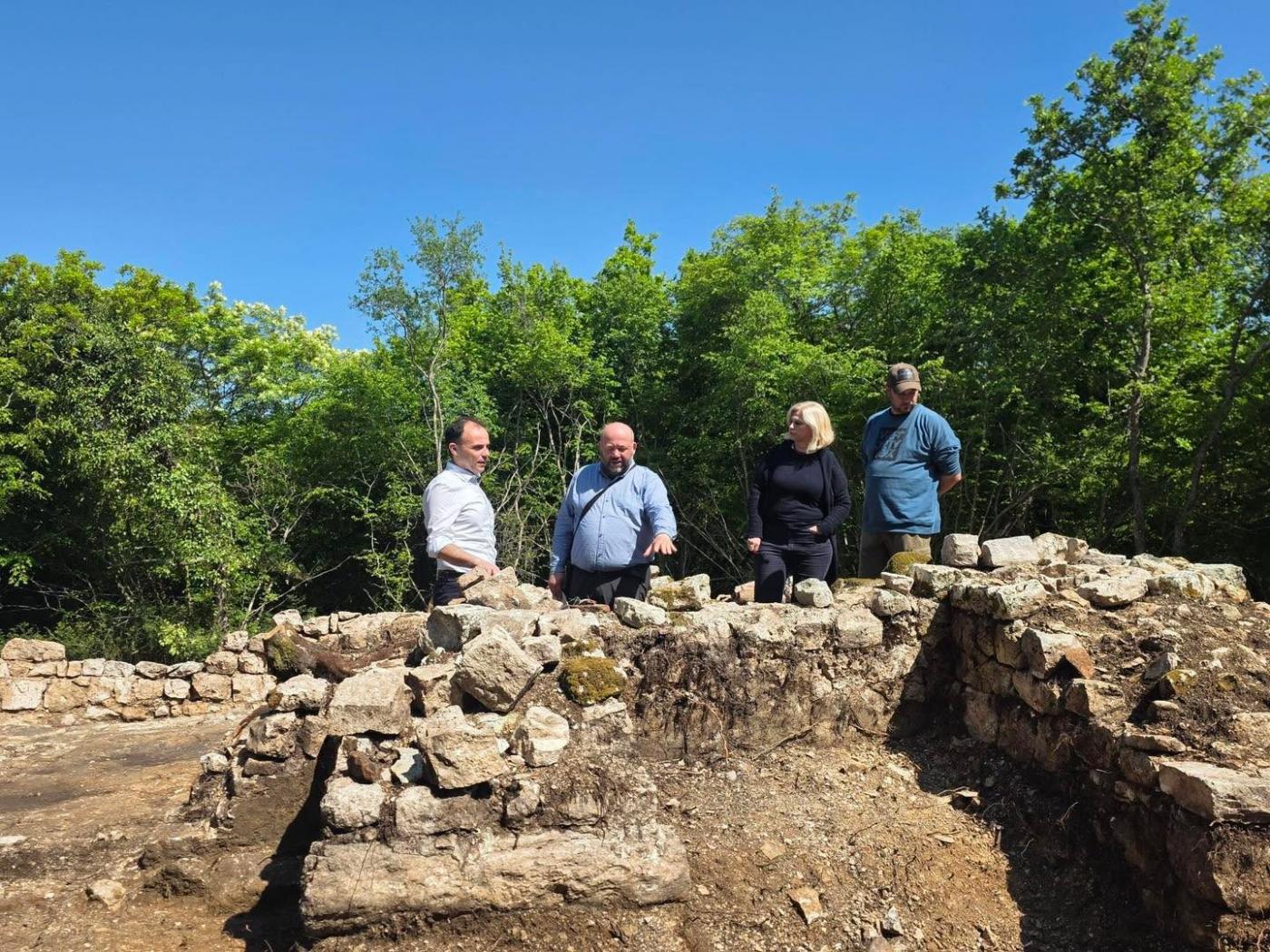VELIKO OTKRIĆE KOD POREČA: 1.500 godina stara ranokršćanska crkva sv. Petra i tragovi života kroz tisućljeća