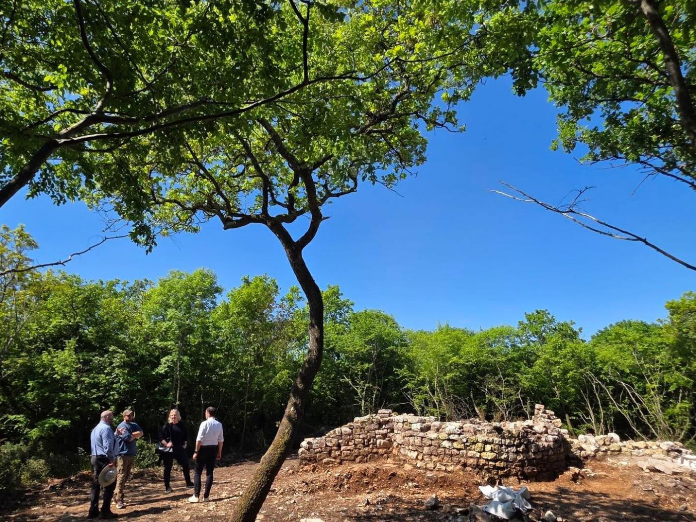 VELIKO OTKRIĆE KOD POREČA: 1.500 godina stara ranokršćanska crkva sv. Petra i tragovi života kroz tisućljeća