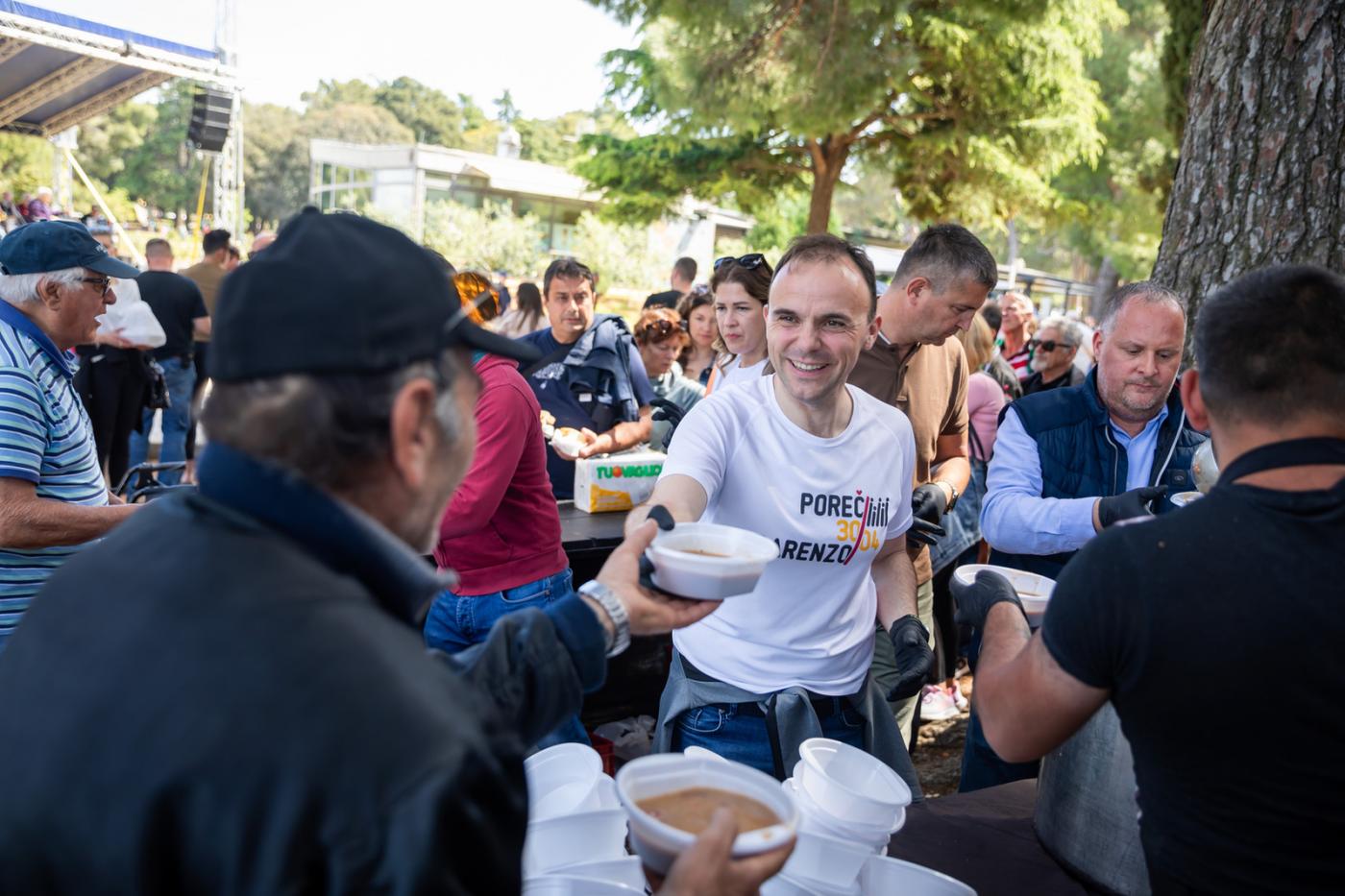 POREČ obilježava Dan grada uz brojne zabavne i plesne programe, za Praznik rada na Gradskom kupalištu bogata zabava uz Mambo Kingse