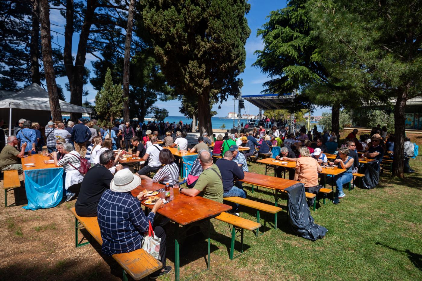 POREČ obilježava Dan grada uz brojne zabavne i plesne programe, za Praznik rada na Gradskom kupalištu bogata zabava uz Mambo Kingse
