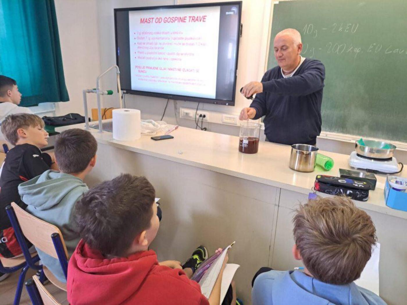 OŠ J. RAKOVCA SV. LOVREČ: Projektni dan: Ljekovito i samoniklo bilje