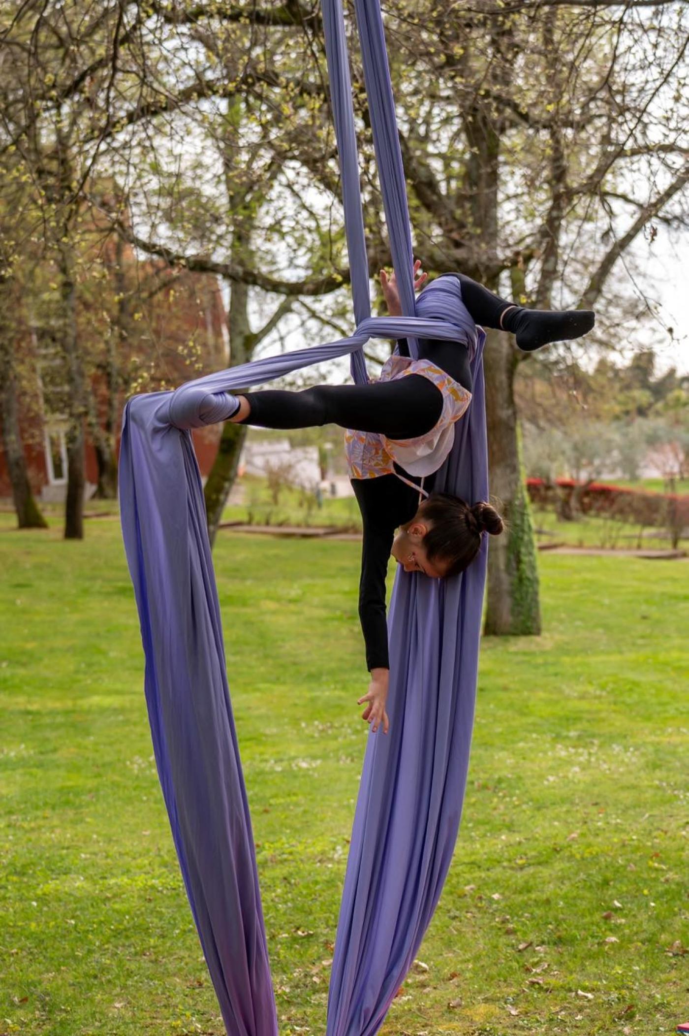 USB-ove plesačice na svili predstavile Poreč u Ljubljani i otvorile sezonu nastupa pod vedrim nebom u Zelenoj Laguni
