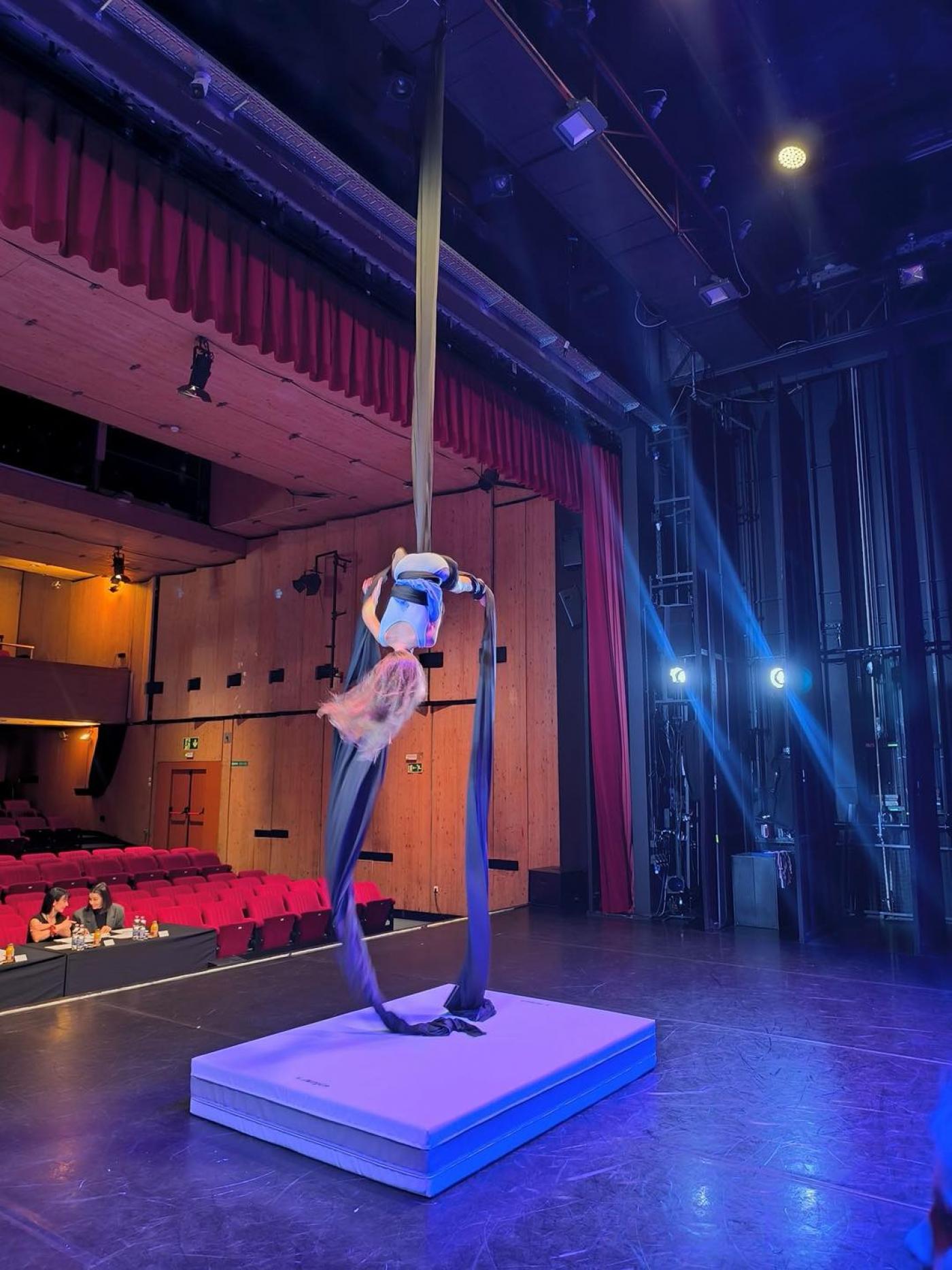 USB-ove plesačice na svili predstavile Poreč u Ljubljani i otvorile sezonu nastupa pod vedrim nebom u Zelenoj Laguni