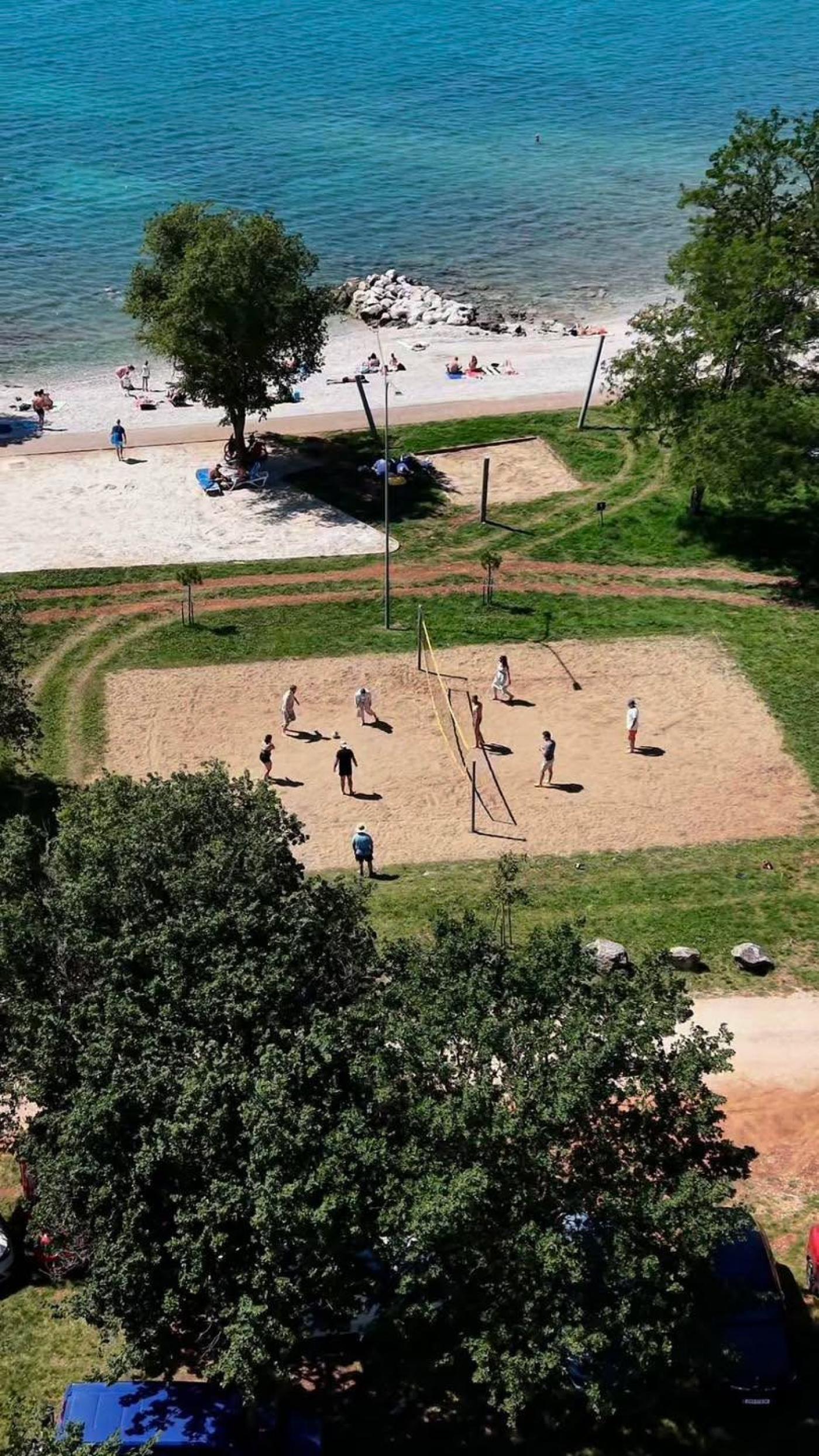 Plaža Materada- Sv. Martin u deset godina postala omiljeno kupalište i izletište