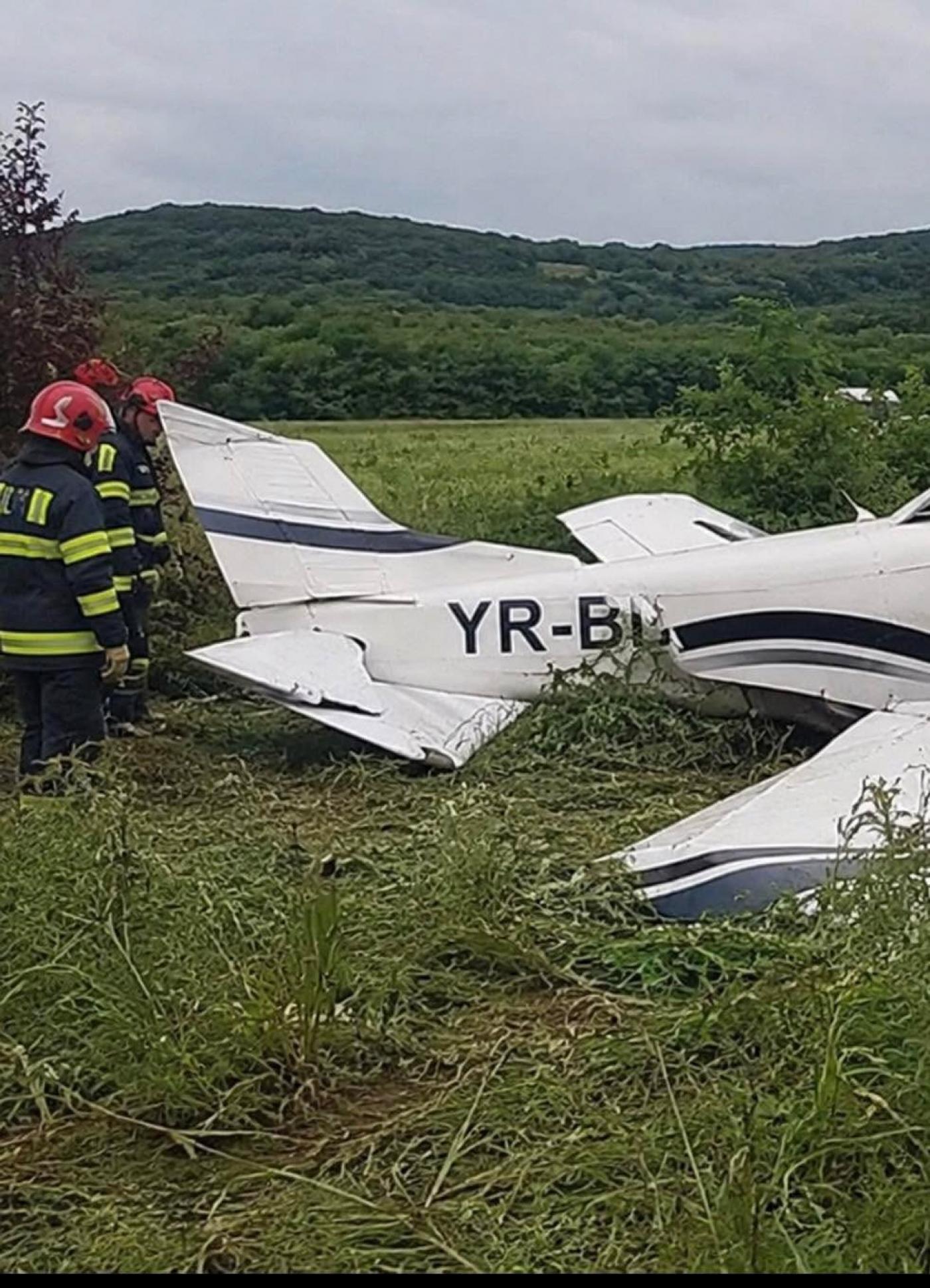 Vrsar: Manji zrakoplov pao u blizini aerodroma, jedna osoba ozlijeđena