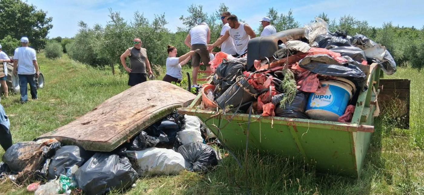 POREČ: Održana eko akcija čišćenja Parenzane, prikupljeno 2.380kg otpada!