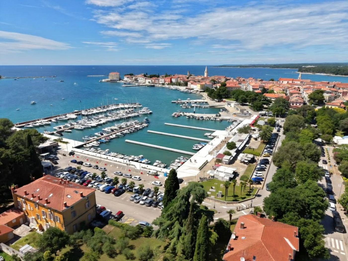 POREČ : novouređeni dio rive već postao ugodan dnevni boravak na otvorenom