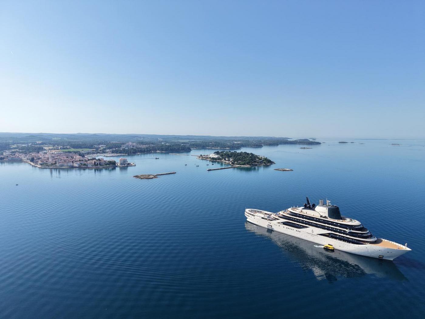Poreč na svom sidrištu ugostio jedan od najluksuznijih brodova na svijetu Four Seasons