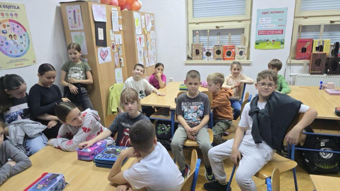 OŠ J. ŠURANA/ PŠ KAŠTELIR: Čarolija holograma – svijet u tri dimenzije