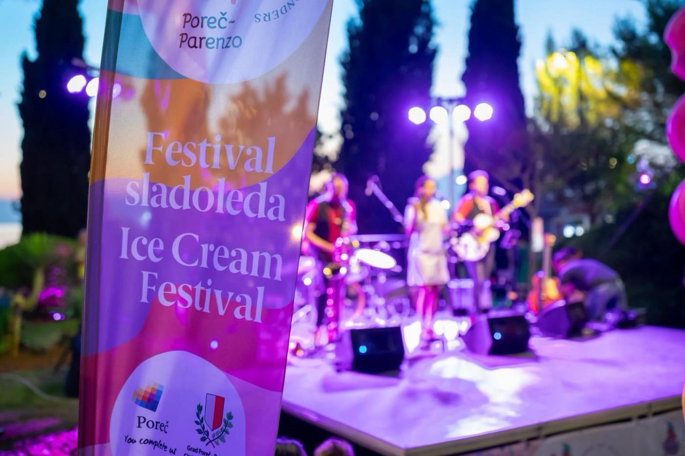 POREČKO LJETO: Matija Cvek oduševio koncertom uz more, ovoga tjedna Festival sladoleda Gelato park, nastavljaju se sportska događanja i glazbeni programi