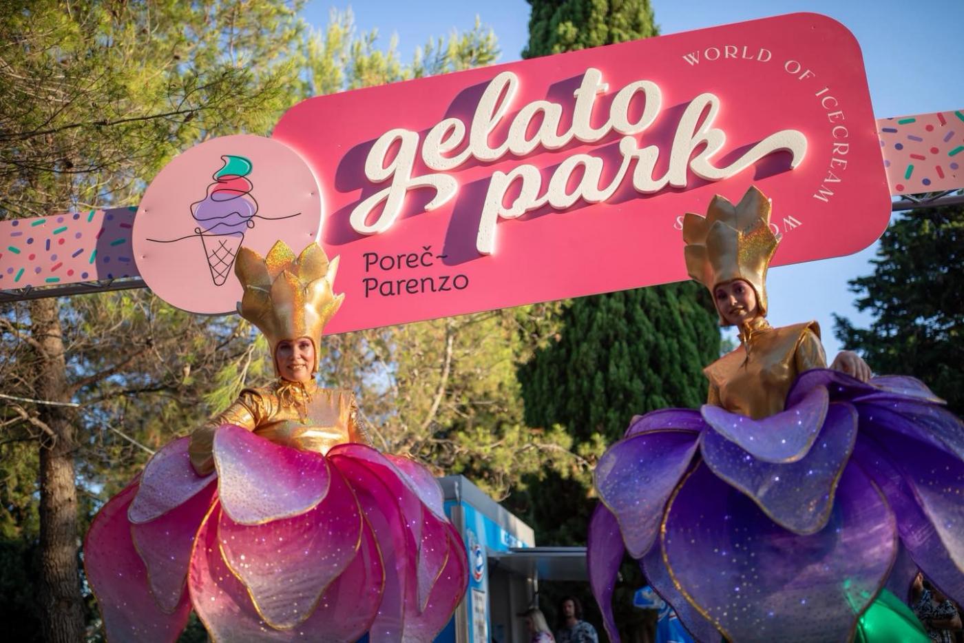 POREČKO LJETO: Matija Cvek oduševio koncertom uz more, ovoga tjedna Festival sladoleda Gelato park, nastavljaju se sportska događanja i glazbeni programi