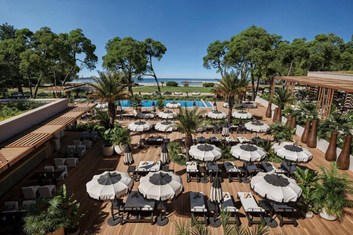 Purobeach Poreč do 10. srpnja nudi posebnu pogodnost za rezervacije ležaljki