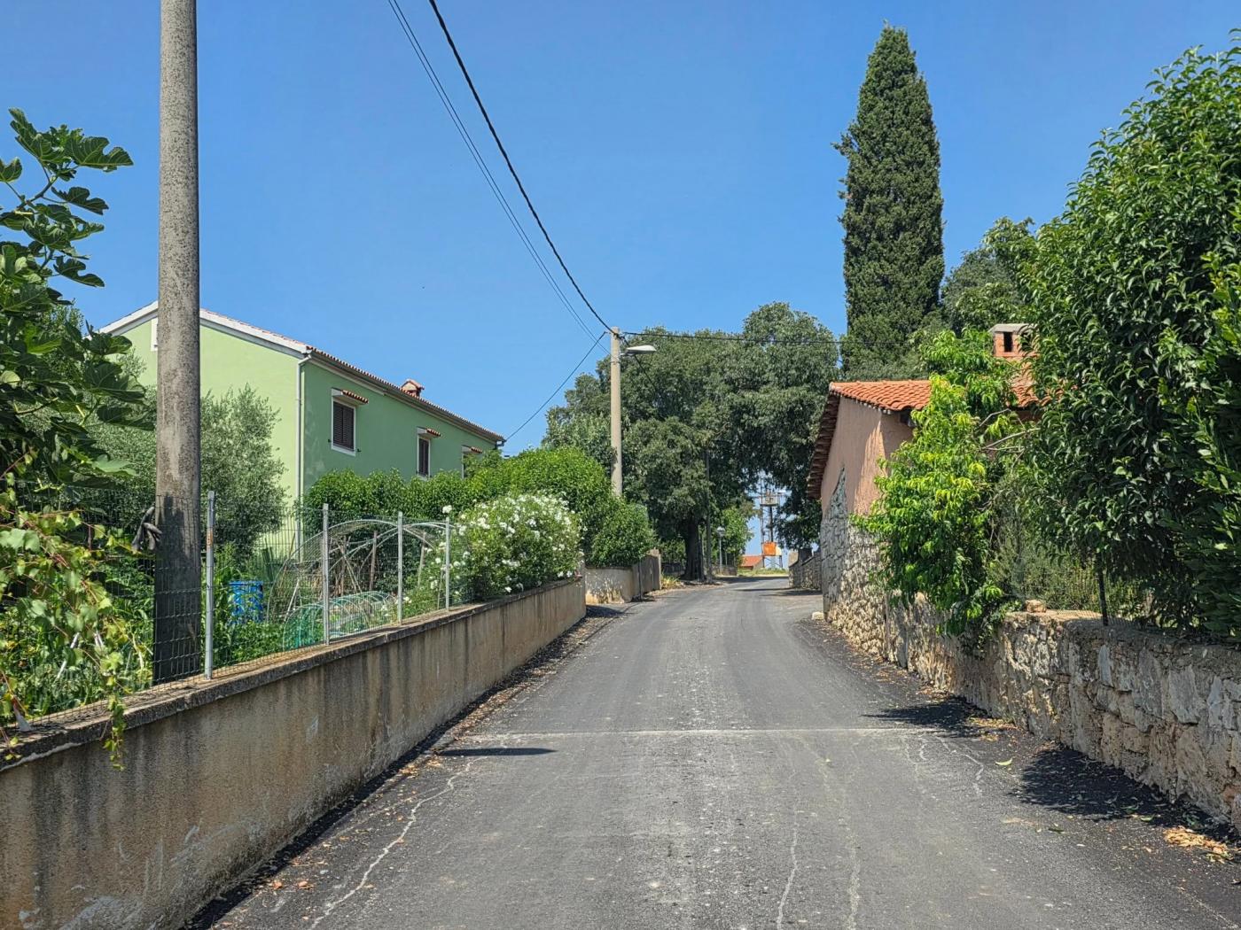 POREČ: U Montižani druženjem obilježen završetak izgradnje kanalizacijske mreže