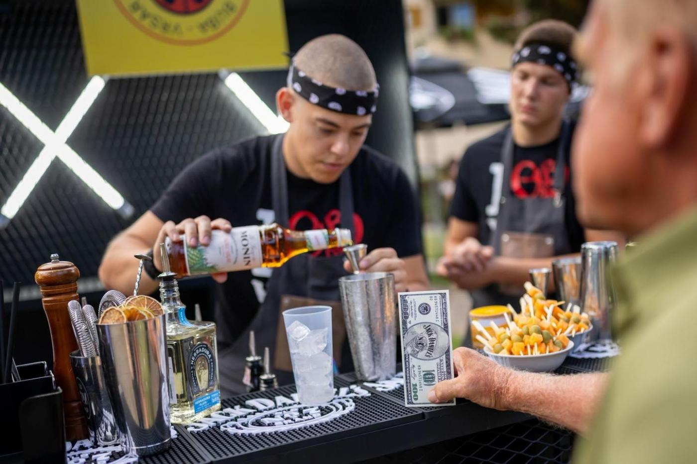 Poreč Cocktail Festival se vraća ovog vikenda: dva dana koktela, glazbe i ljetne atmosfere u Parku Olge Ban