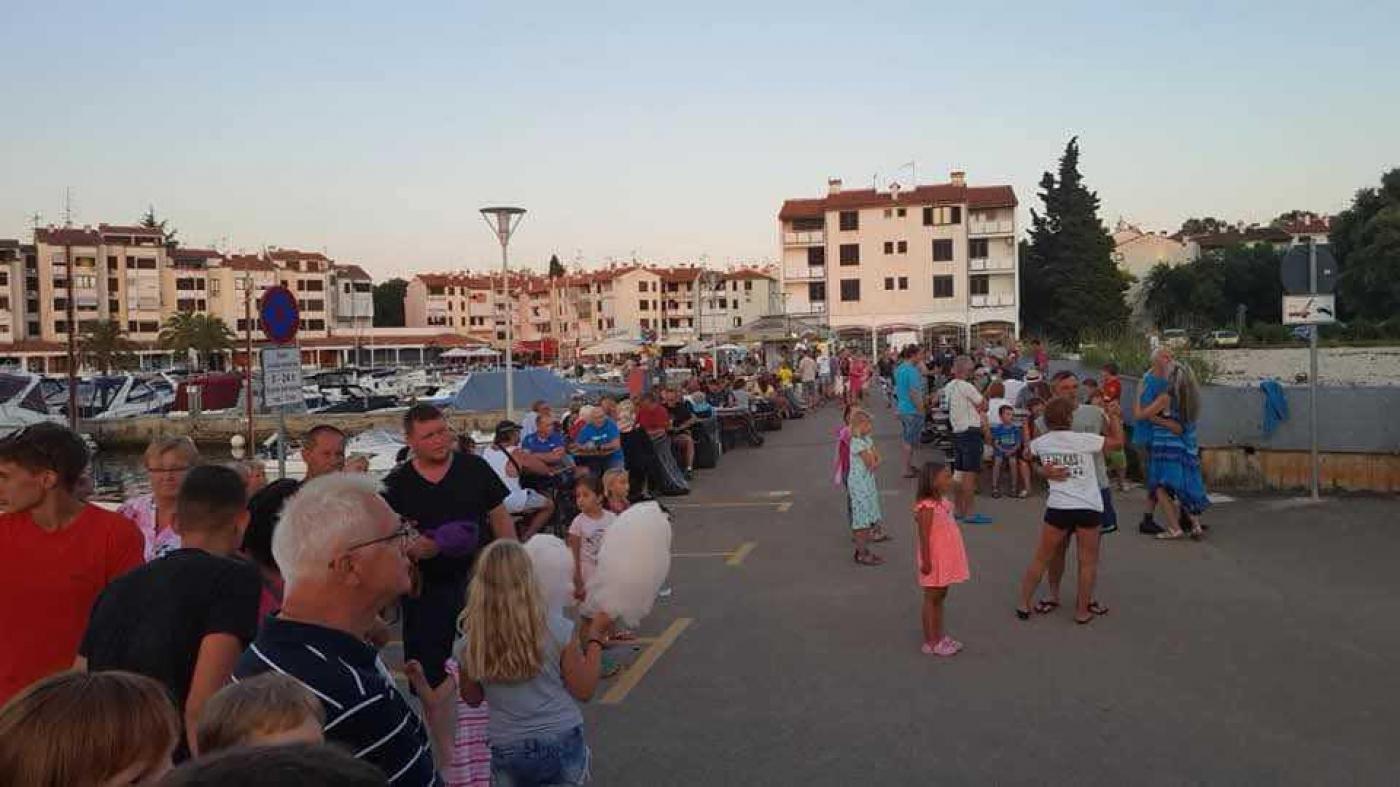 Ribarska fešta u Červar Poratu