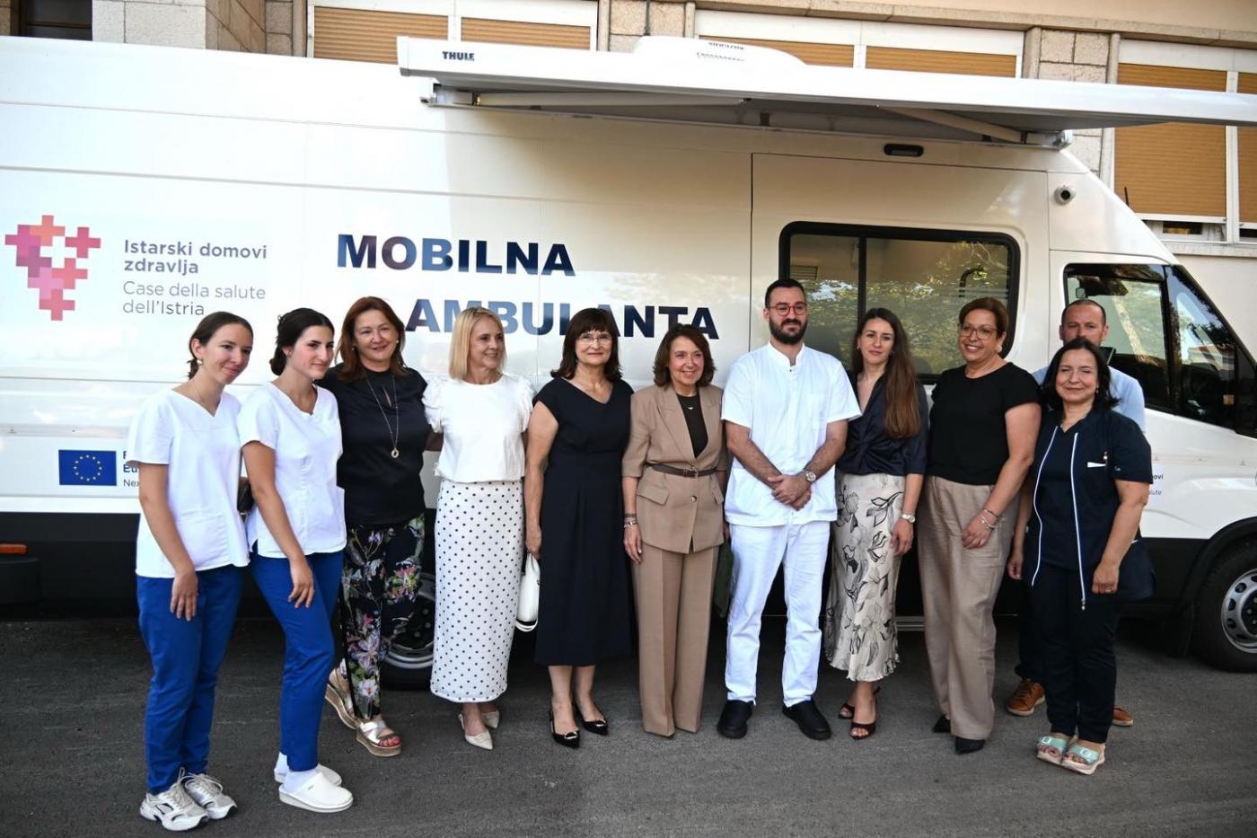 Ministrica zdravstva Irena Hrstić obišla turističke ambulante u Puli i Poreču