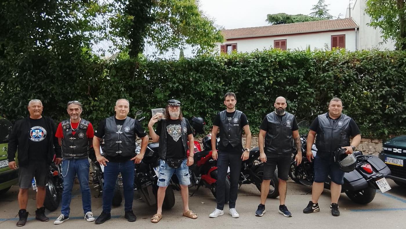 M.K. Highlanders uručili donaciju Društvu invalida Poreč