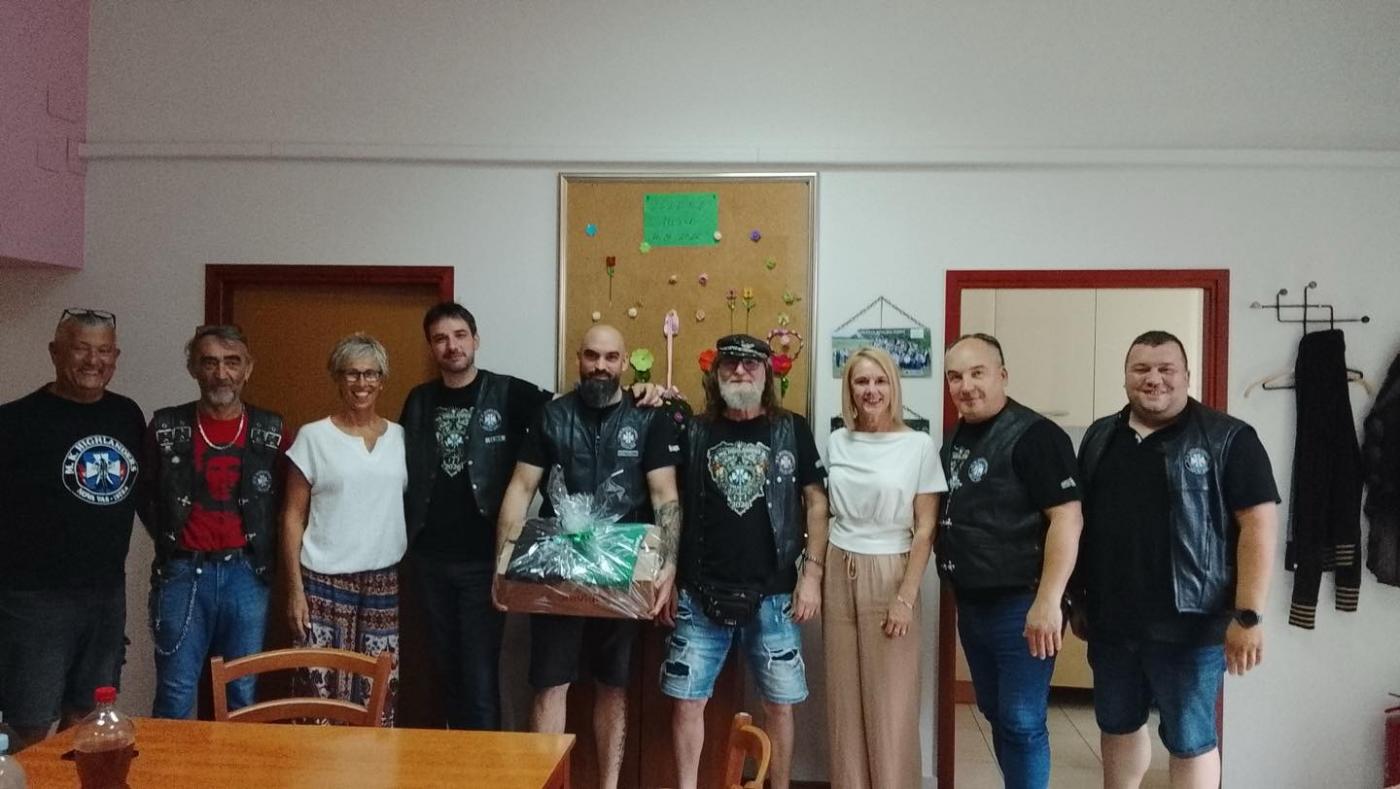 M.K. Highlanders uručili donaciju Društvu invalida Poreč