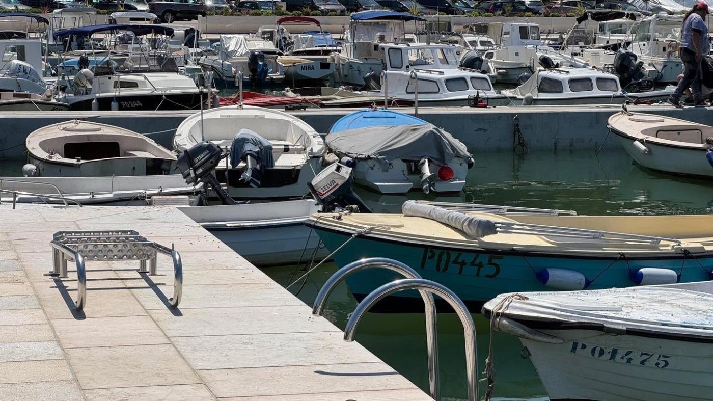 Lučka uprava Poreč započela s ugradnjom inox stepenica