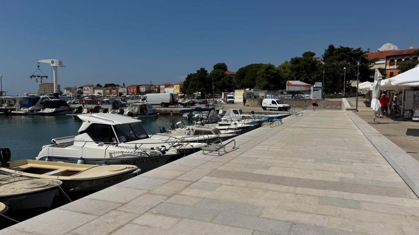Lučka uprava Poreč započela s ugradnjom inox stepenica