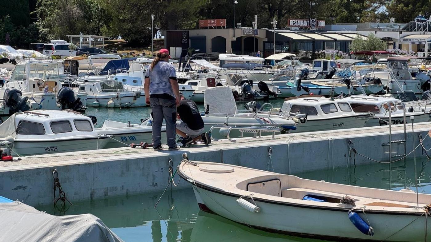 Lučka uprava Poreč započela s ugradnjom inox stepenica