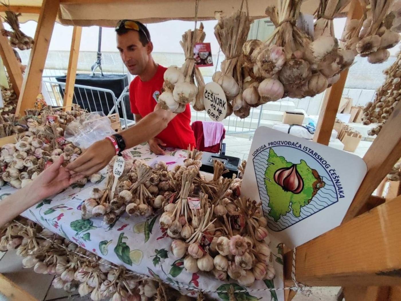 POREČ: Ovoga vikenda 7. Festival istarskog češnjaka na Trgu slobode
