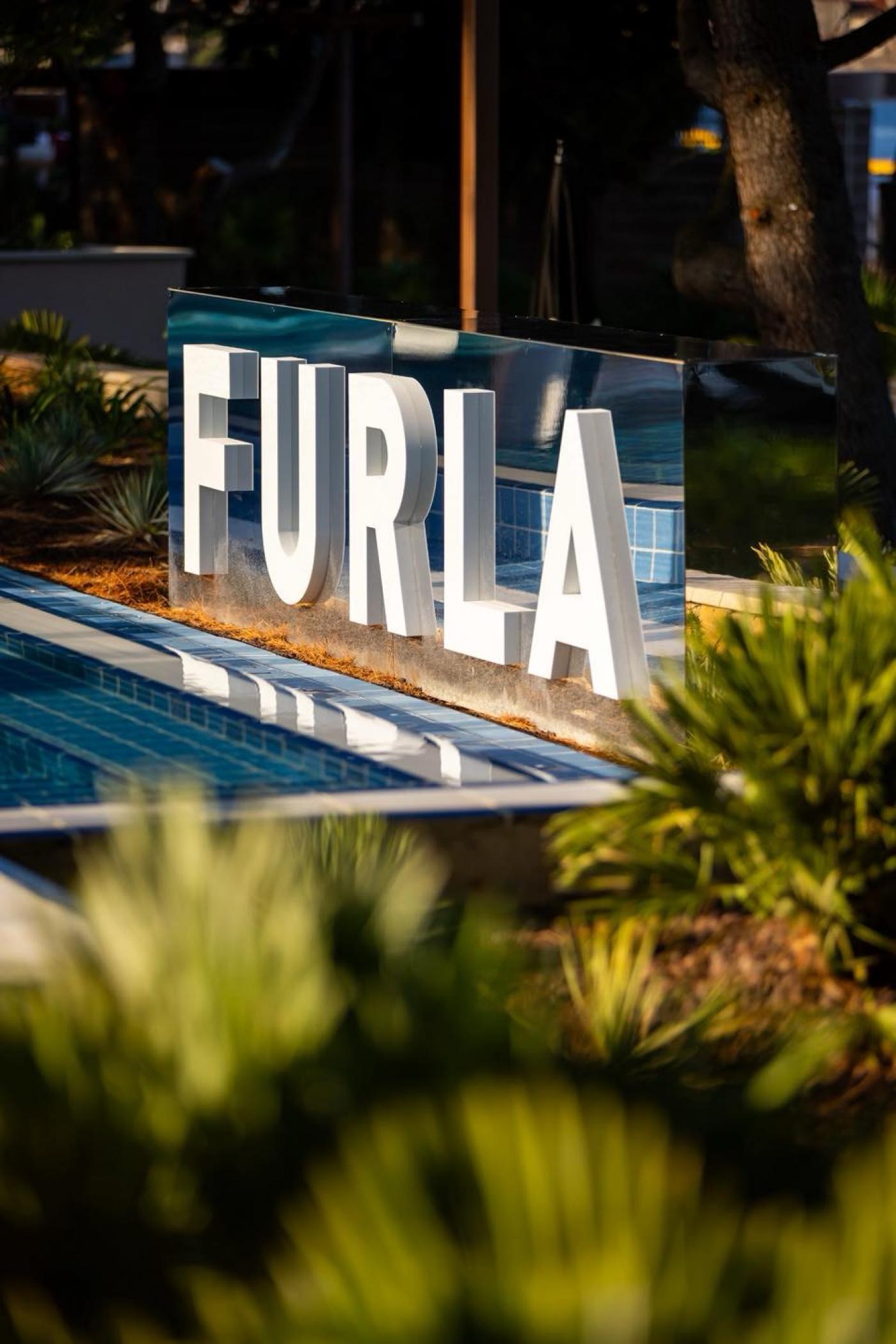 Furla „preuzima“ Purobeach Poreč: kada se talijanski dizajn susretne s mediteranskim lifestyleom
