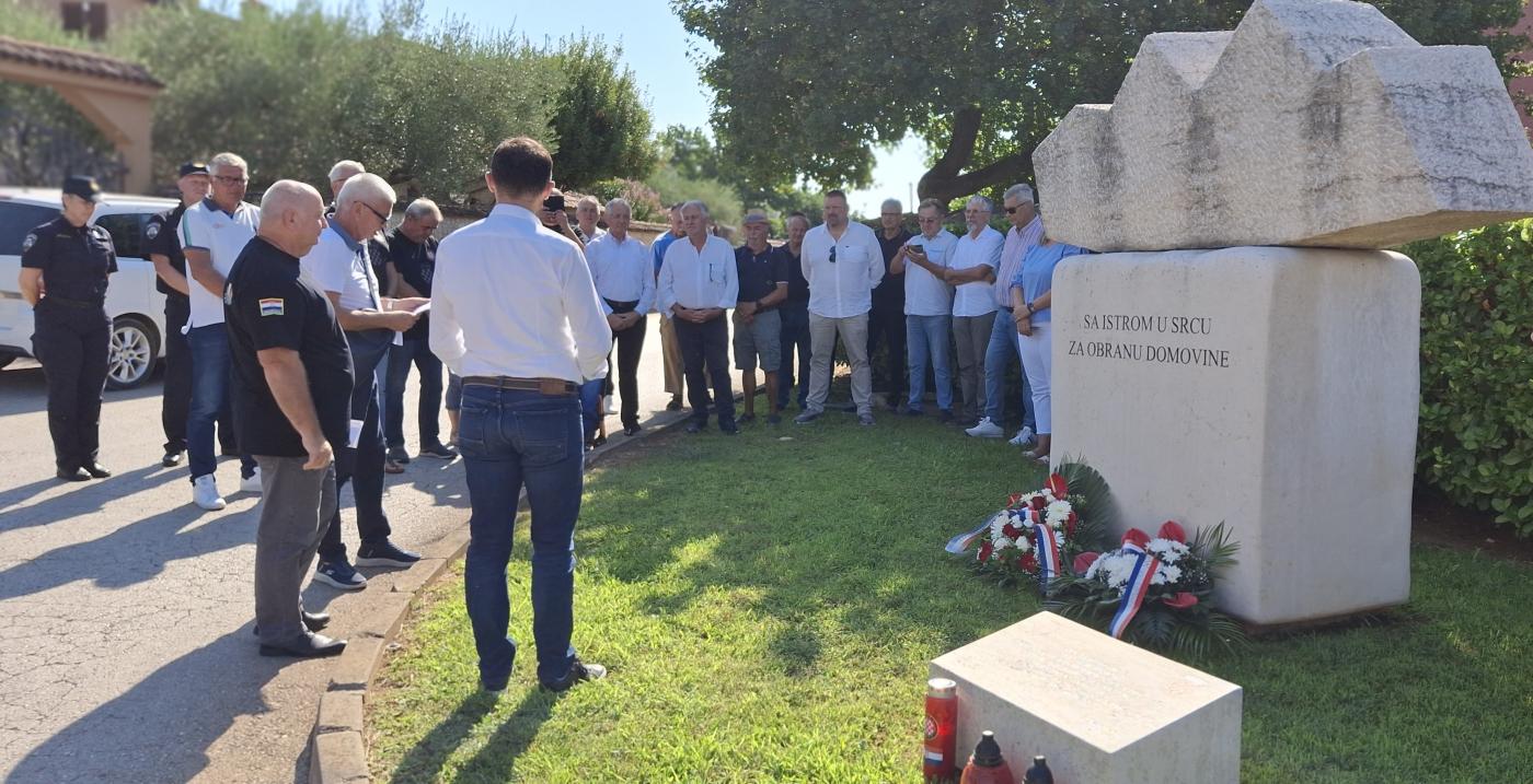 Članovi porečkog ogranka UDVDR-a obilježili Dan pobjede i domovinske zahvalnosti te Dan hrvatskih branitelja