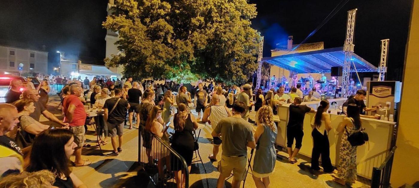 Nova Vas slavi Rokovu svečanom svetom misom, nogometnim turnirom i večernjom zabavom uz Elija Piska, Sergia Pavata i Orchestra Istriana