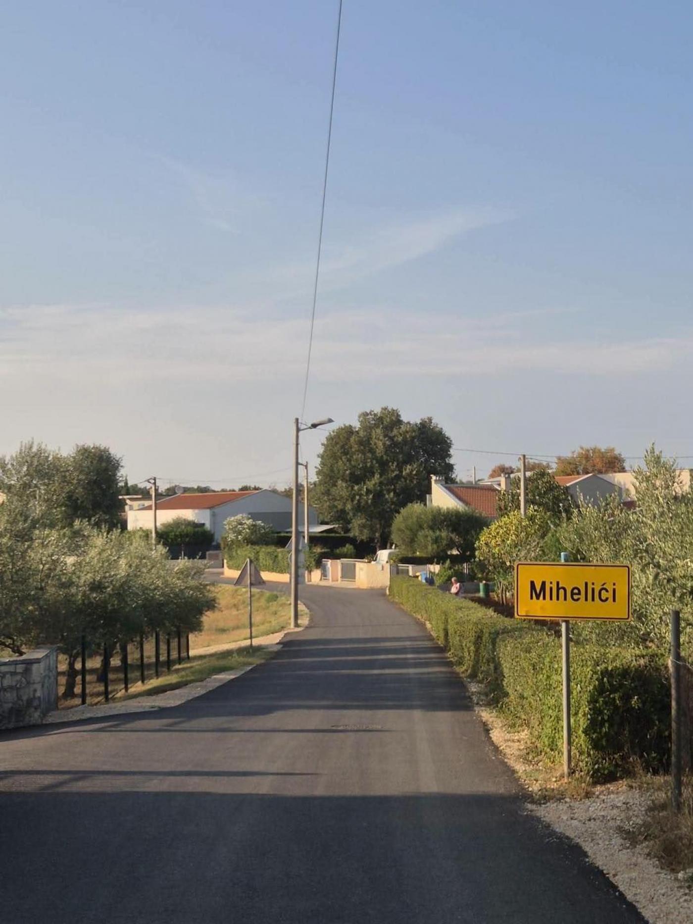Mještani Filipini i Mihelići druženjem obilježili završetak izgradnje kanalizacijske i vodovodne mreže i asfaltiranja