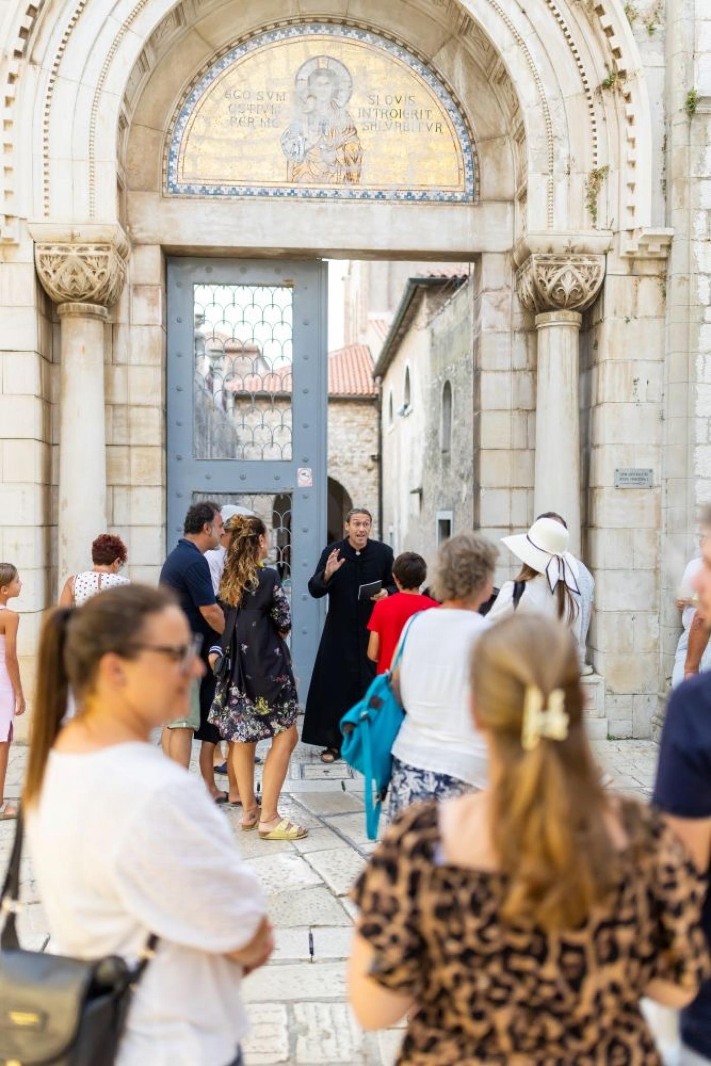 Interpretativne šetnje La mula de Parenzo oživljavaju povijest Poreča