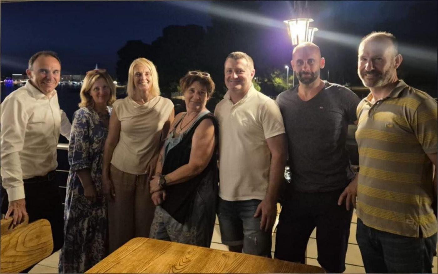 POREČ: Gradonačelnik sa suradnicima obišao mjesne odbore Novo naselje i Mate Balota, prioriteti obnova trga u naselju Balota i daljnje uređenje rive te obnova prometnica u Novom Naselju