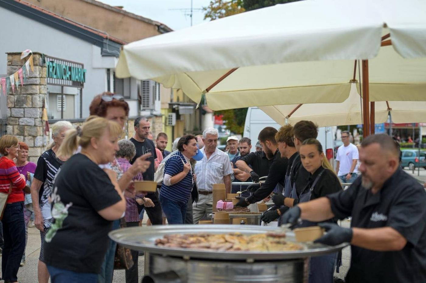 Gušti Merkata završili velikim finalom na Gradskoj tržnici